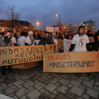 Hallgatói tiltakozás – Az SZTE BTK-n rendkívüli fórumot tartottak a diákok